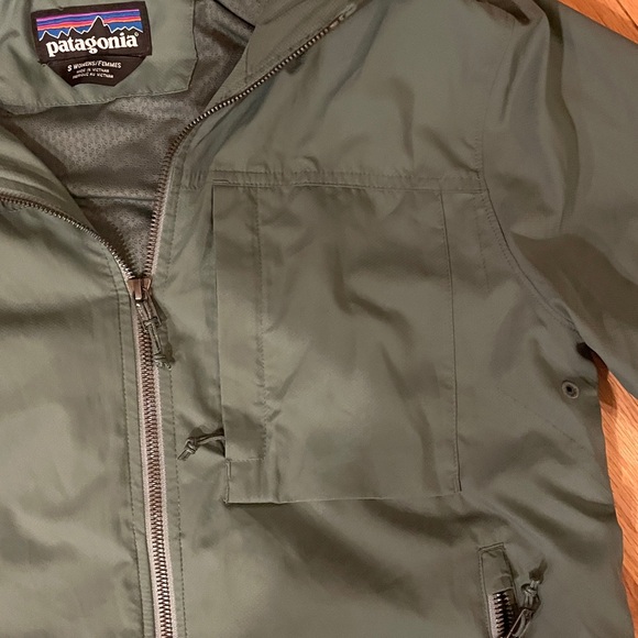 Patagonia Women small Windbreaker - Picture 5 of 8